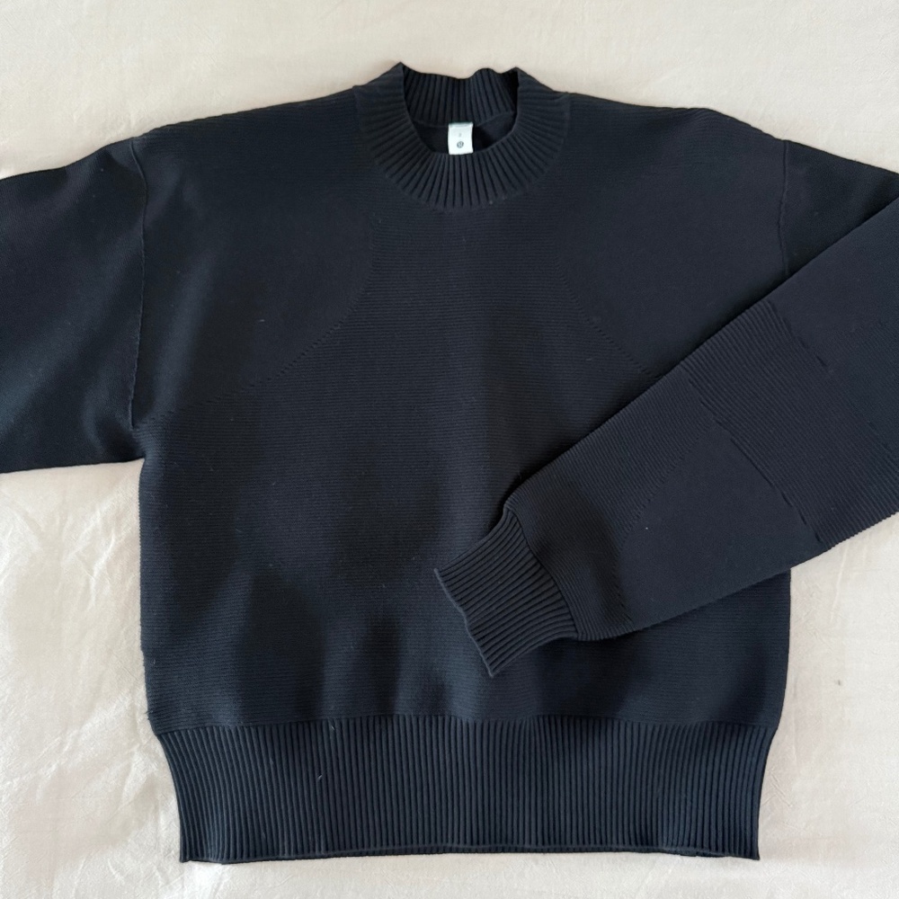 Lulu lemon black sweater